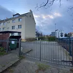 Kameralne Cale Mieszkanie 31M2 Z Prywatnym Darmowym Parkingiem